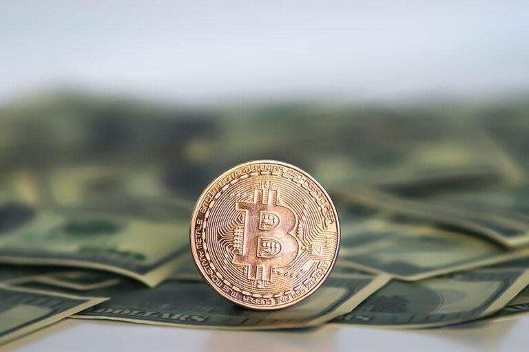 كيف تشكل العملة المشفرة تهديدًا للنظام المصرفي التقليدي؟