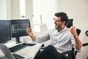 5 طرق يمكنك من خلالها تداول الفوركس مثل الصياد