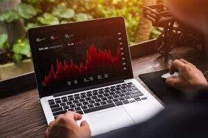 كيف تقوم بتداول الفوركس يومياً