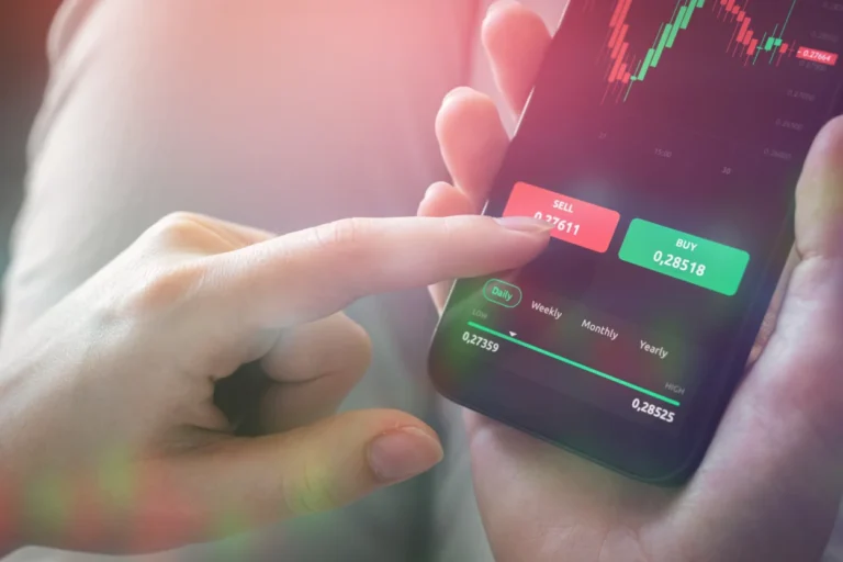 الفرق بين التداول اليومي والتداول الطويل الأجل