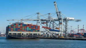 الهند تنتظر تفاصيل تهديد أميركي بفرض رسوم على التجارة مع إيران