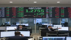 ارتفاع زوج الجنيه الإسترليني دولار إلى أعلى مستوى منذ ستة أشهر مع تراجع الدولار