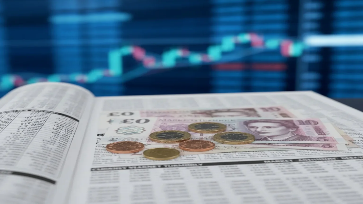 ضغط مستمر على الجنيه الإسترليني مع توقعات تخفيض بنك إنجلترا