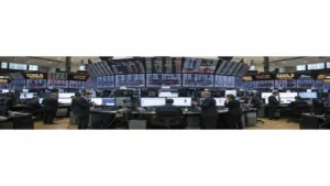 تراجع مؤشر تاسي 0.4 بالمئة مع ترقب نتائج الربع الرابع 2025