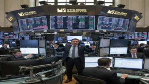 العقود الآجلة للأسهم الأمريكية تتراجع بحذر وسط ضغوط الرسوم الجمركية