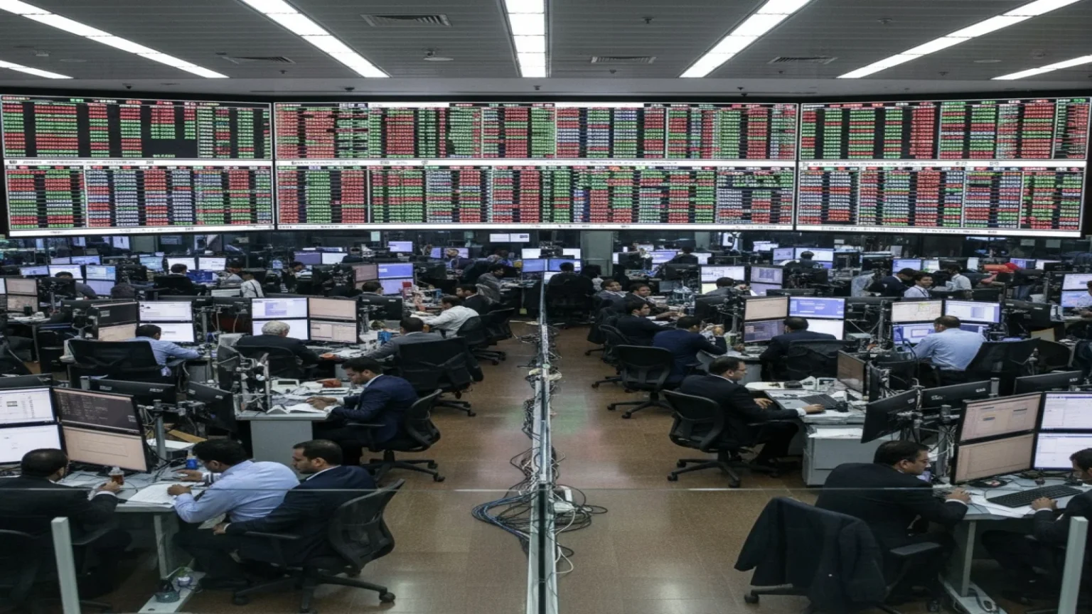 ارتفاع زوج الدولار/روبية مع خروج رؤوس الأموال الأجنبية من الهند