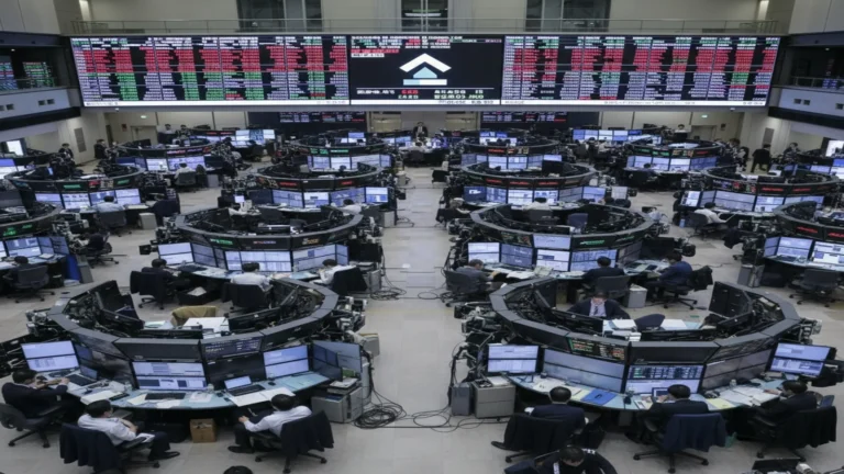 تراجع مؤشر نيكي الياباني مع بيانات اقتصادية ضعيفة وهدوء ما بعد الانتخابات