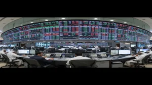 أسواق الخليج تغلق على تراجع مع اقتراب مهلة ترامب لإيران