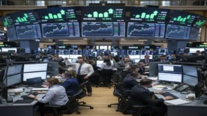 ستاندرد آند بورز 500 يصل لقمة جديدة وسط تحديات النفط والصراع الإيراني