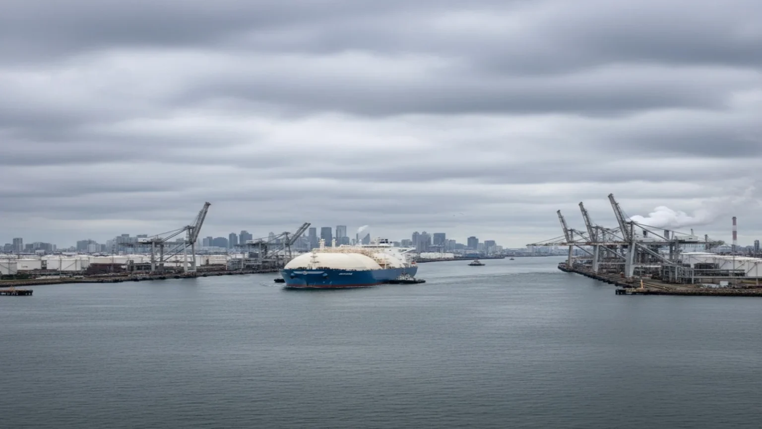 أسعار الغاز الأوروبي ترتفع بعد إغلاق إيران مضيق هرمز مجدداً