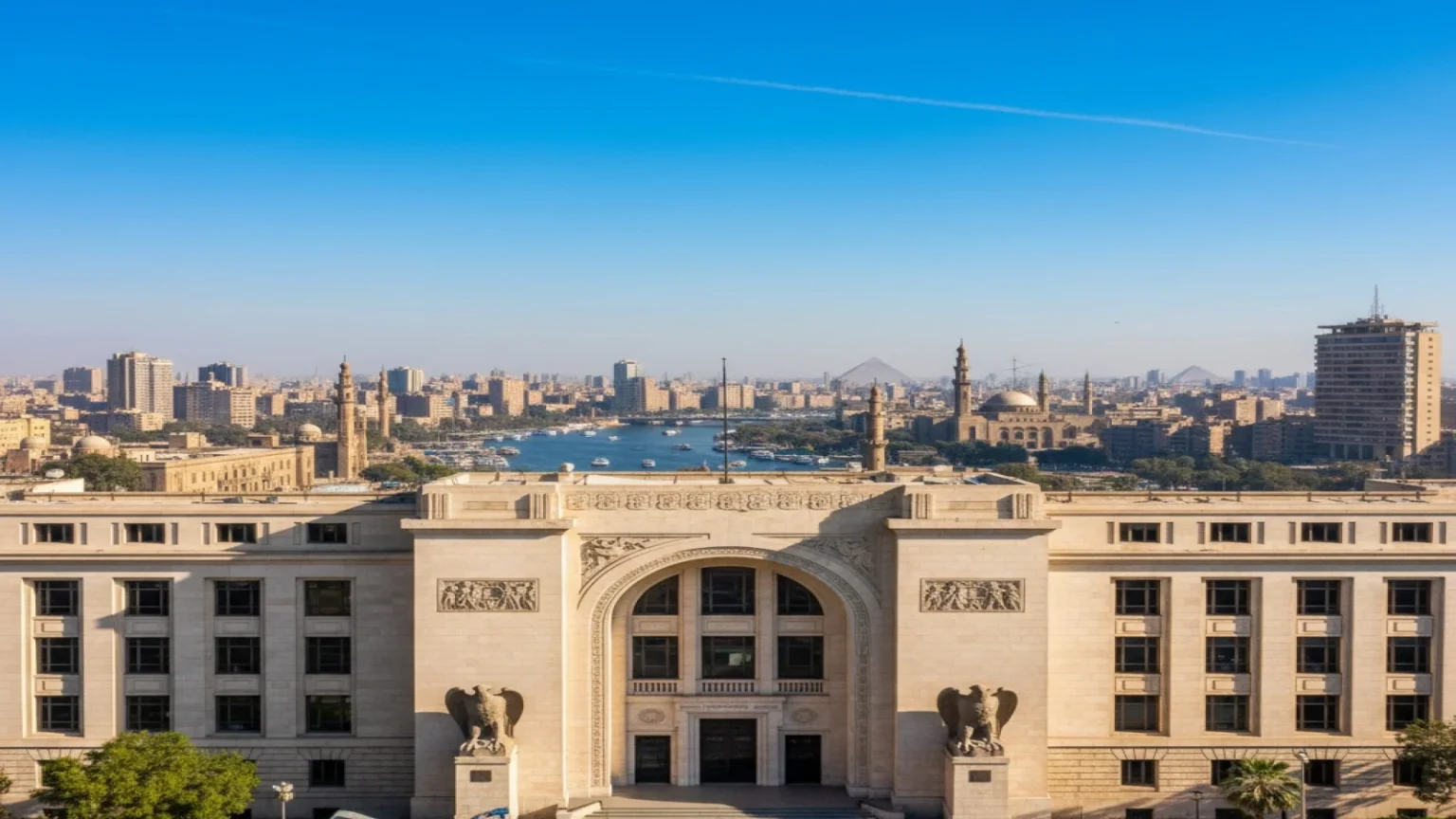 محللون يستبعدون خفض الفائدة في مصر رغم تباطؤ التضخم خلال 2026